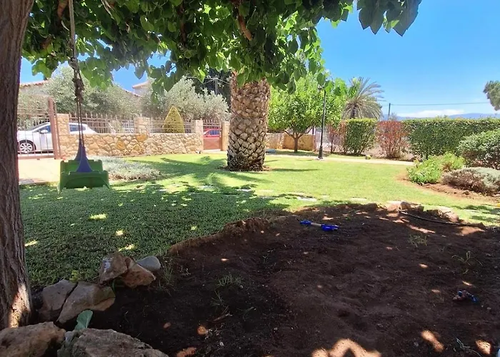 בית נופש House By The Sea Kalamáki