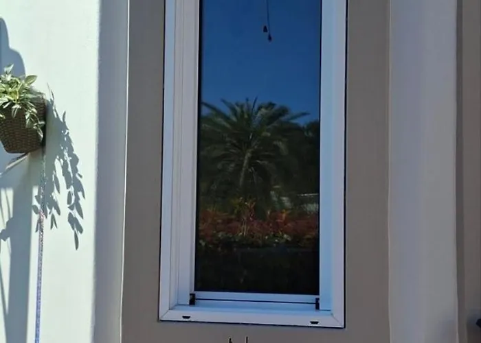 Semesterbostad House By The Sea